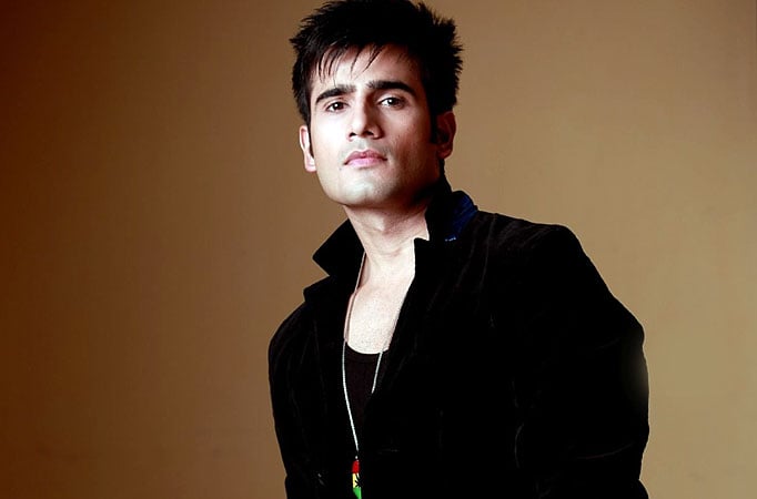 Karan Tacker