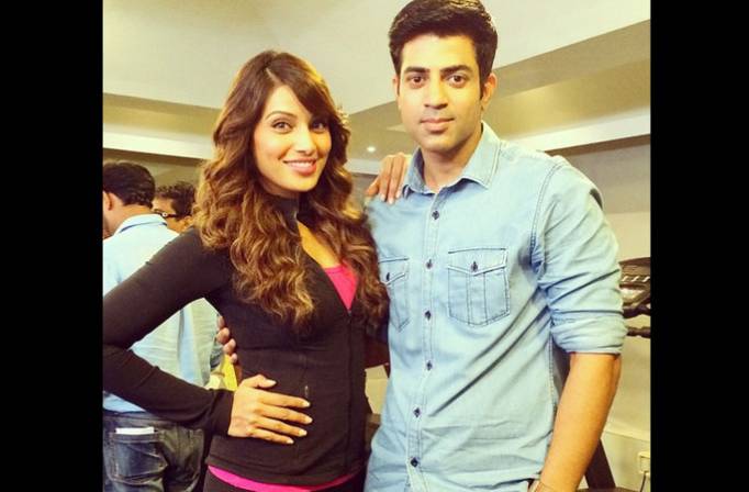 Bipasha Basu with Maninder Singh (CID Inspector Dushyant )