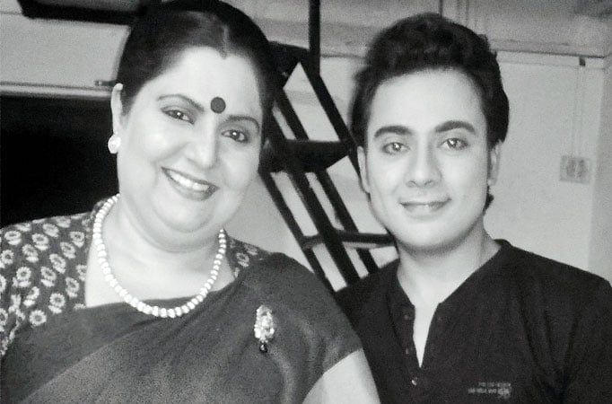 Vandana Pathak and Worshipp Khanna 