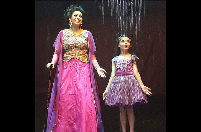 Divyanka Tripathi and Ruhaanika Dhawan