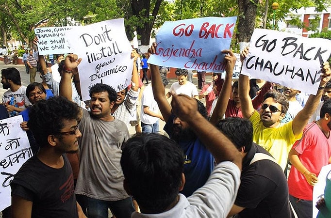 SC declines to hear plea on FTII protests