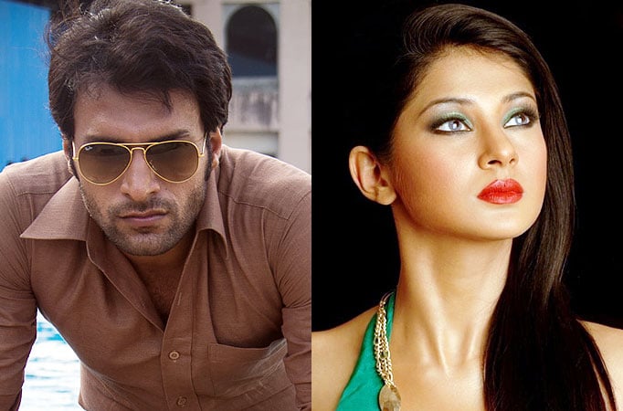 Shaleen Malhotra and Jennifer Winget 