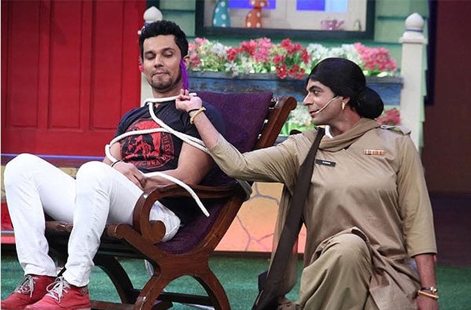 Sunil Grover seduces Randeep Hooda 