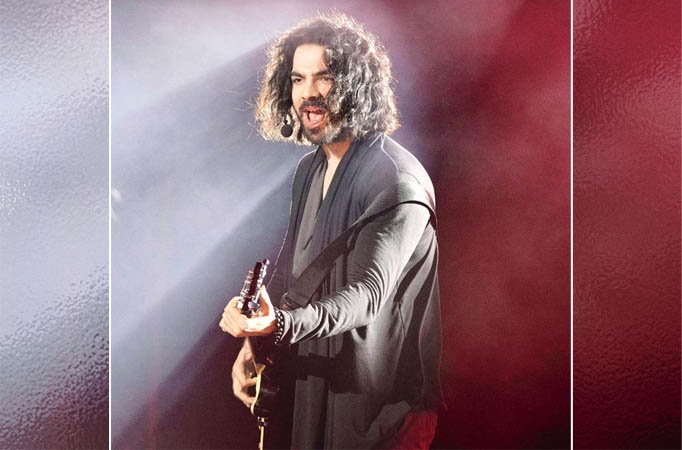 Karan V Grover flaunts rugged look for 'Spotlight 2' Karan V Grover