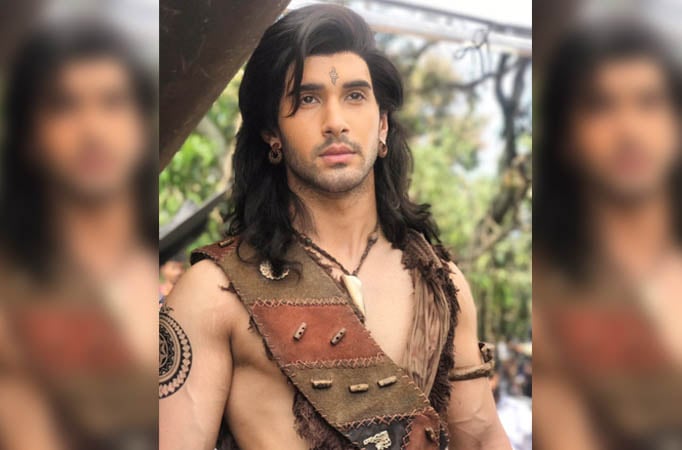 Costume dilemma for Laksh Lalwani