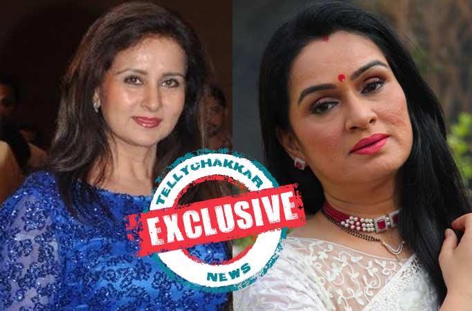 Poonam Dhillon and Padmini Kolhapure 