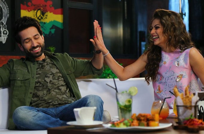 Nakuul Mehta pulling Drashti Dhami