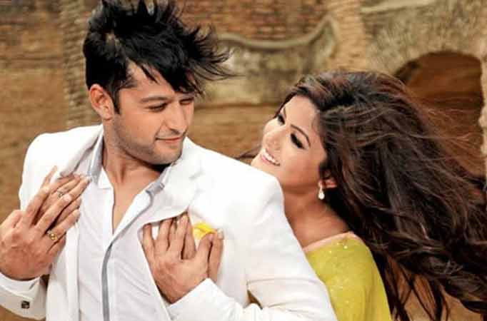 Vatsal Seth and Ishita Dutta