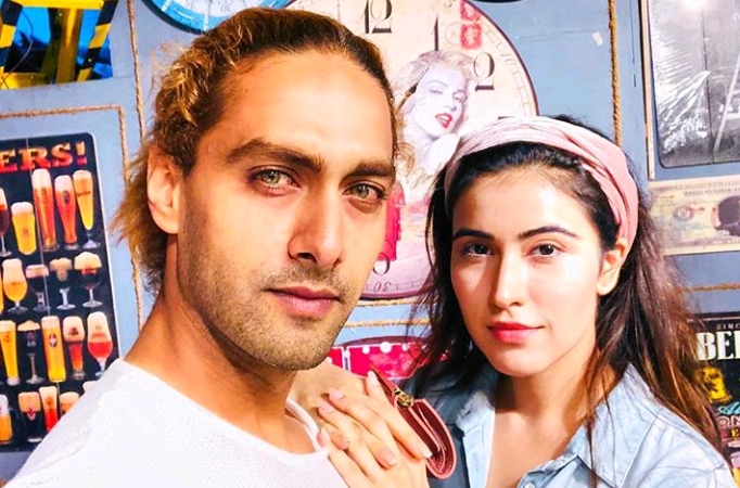 Rohit Purohit and Sheena Bajaj rekindle their love!