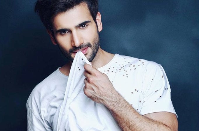 Karan Tacker