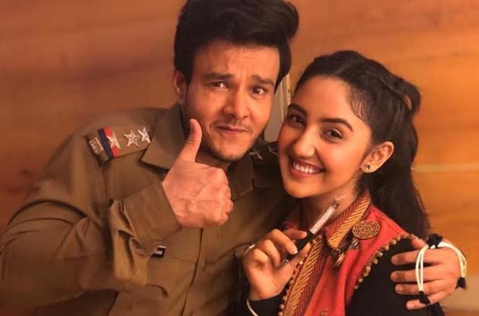 Ashnoor Kaur and Anirudh Dave