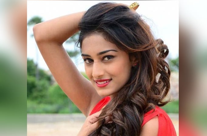 Erica Fernandes 