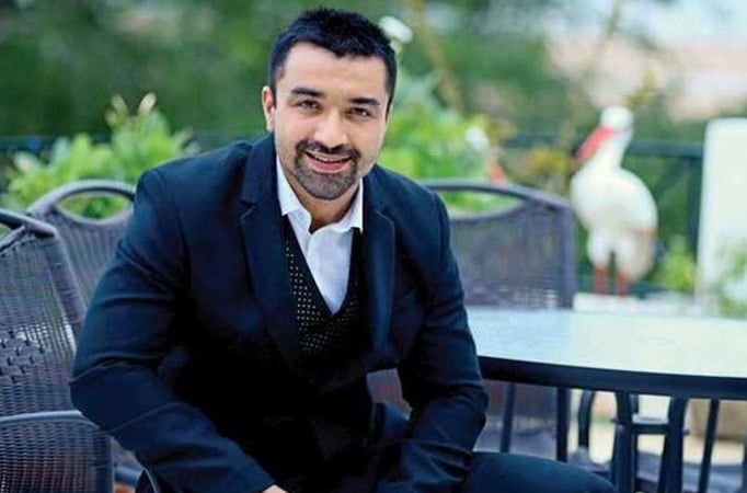  Ajaz Khan