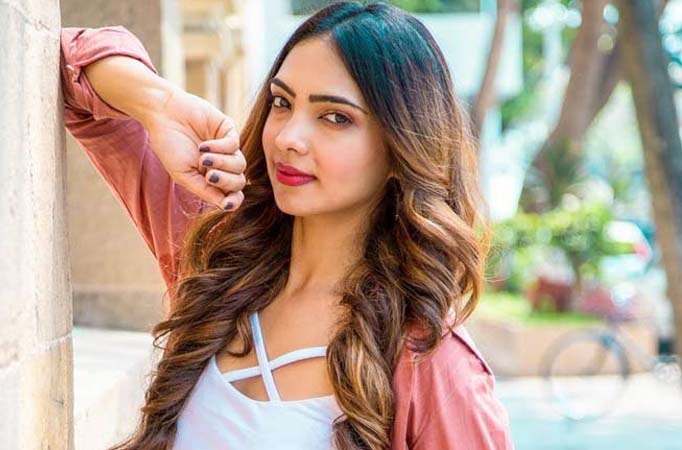 Kasautii actress Pooja Banerjee takes us on a tour of her make-up room