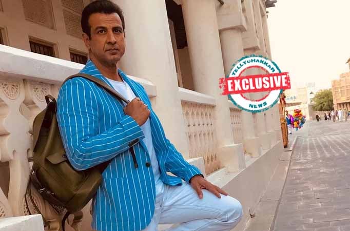  Ronit Roy