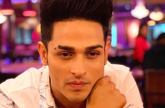 Priyank Sharma crosses 3 million followers on Instagram!