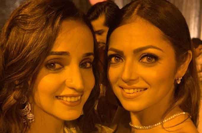 Drashti Dhami and BFF Sanaya Irani 