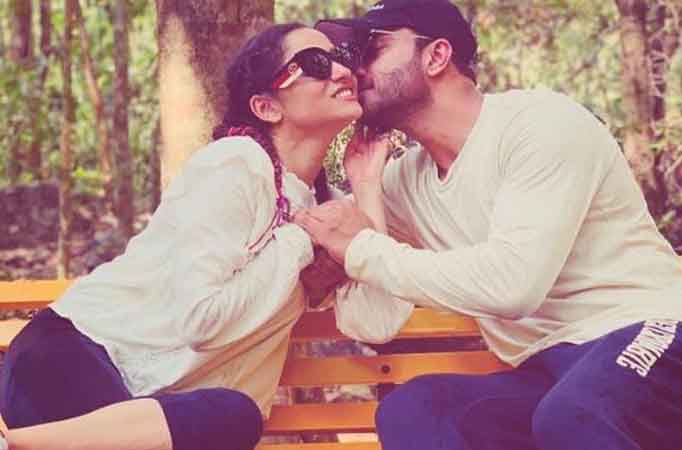 'THIS' is what Ankita Lokhande did when boyfriend Vicky Jain PROPOSED TO her on SOCIAL MEDIA! 