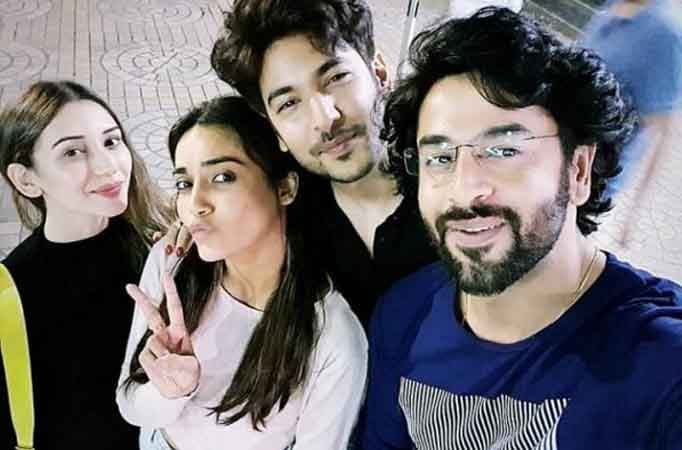 Surbhi Jyoti, Heli Daruwala, Shivin Narang and Shashank Vyas enjoy The Lion King and pose for a cool photo  