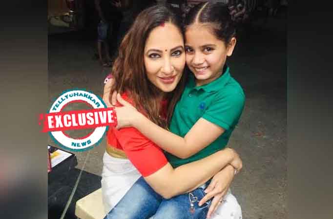  Sejal Gupta joins Rakshanda Khan 