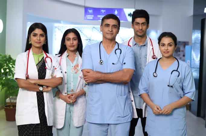 The makers of ‘Sanjivani’ hold a special screening for the actors and their doctors as a tribute to them!