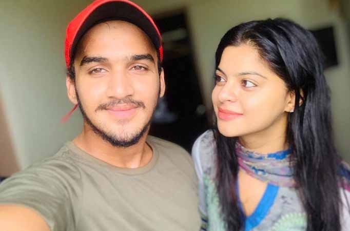 TV star Faisal Khan pens 'miss you' note for on-screen mom