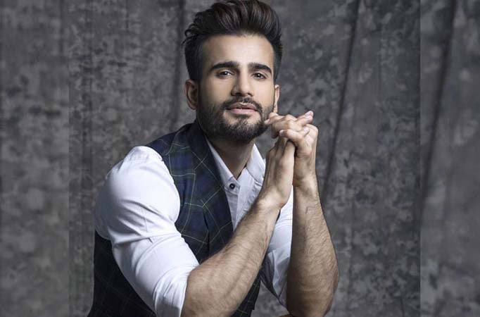 Karan Tacker