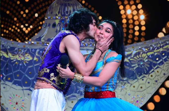 Oh My God! Did Shantanu Maheshwari kissgGirlfriend Nityami Shirkeo on Nach Baliye?