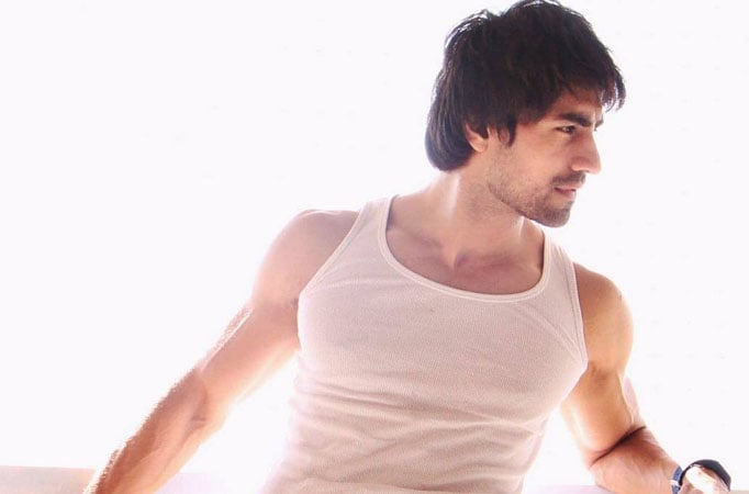 Harshad Chopda’s SPECIAL SURPRISE for his fans!