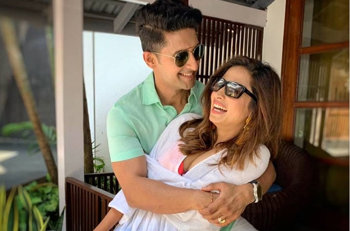 Ravi Dubey and Sargun Mehta’s picture from the days of ‘12/24 Karol Bagh’ will make your JAWS DROP!