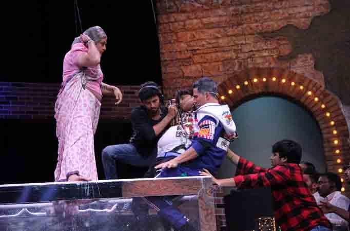 Paritosh Tripathi faints on the sets of Movie-  Masti with Maniesh Paul …