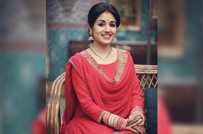 Paridhi Sharma faints on the sets of 'Patiala Babes'