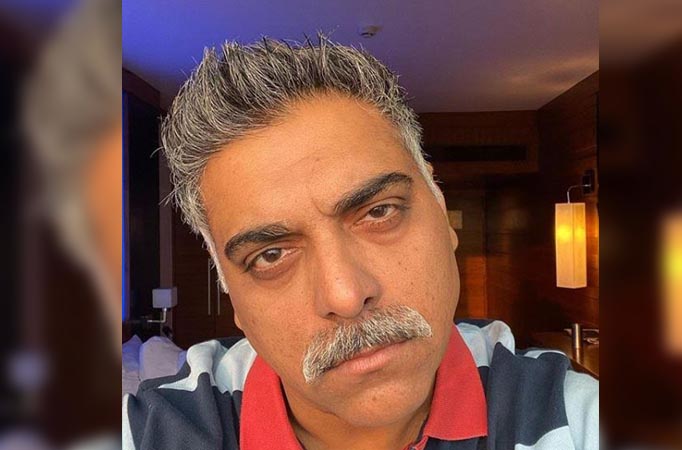 Ram Kapoor has the best way to kill boredom and we totally like it