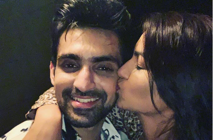 Sriti Jha couldn't have asked for a BETTER FRIEND than Bahu Begum actor Arjit Taneja! Sriti Jha couldn't have asked for a BETTER FRIEND than Bahu Begum actor Arjit Taneja!