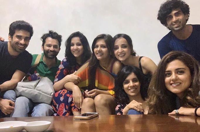 Bigg Boss 13’s Dalljiet Kaur celebrates her birthday with Barun Sobti, Sanaya Irani, Ridhi Dogra and others 