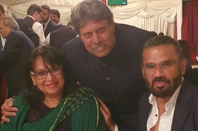 Kapil Dev and Sunil Shetty make for a HAPPY frame