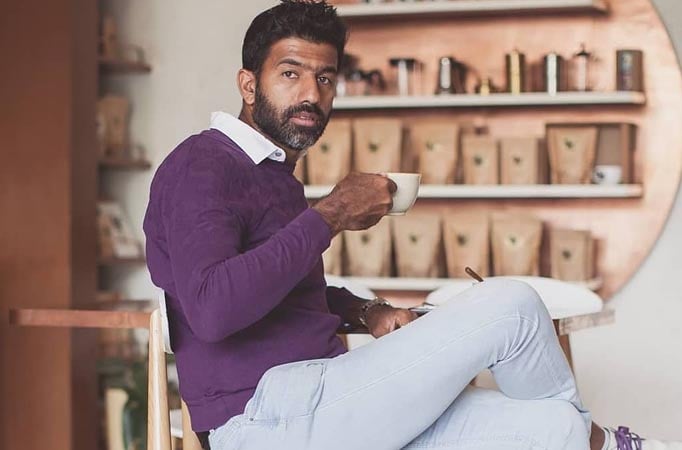 Celebs congratulate Rohan Bopanna as he celebrates wedding anniversary 