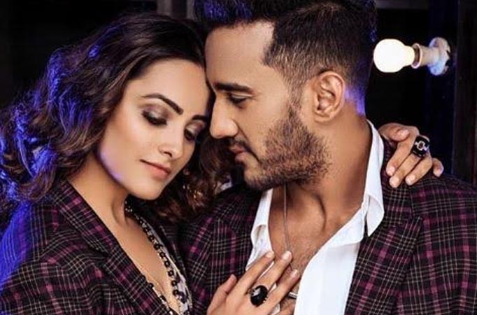 Anita Hassanandani and Rohit Reddy's pictures are too romantic for words 