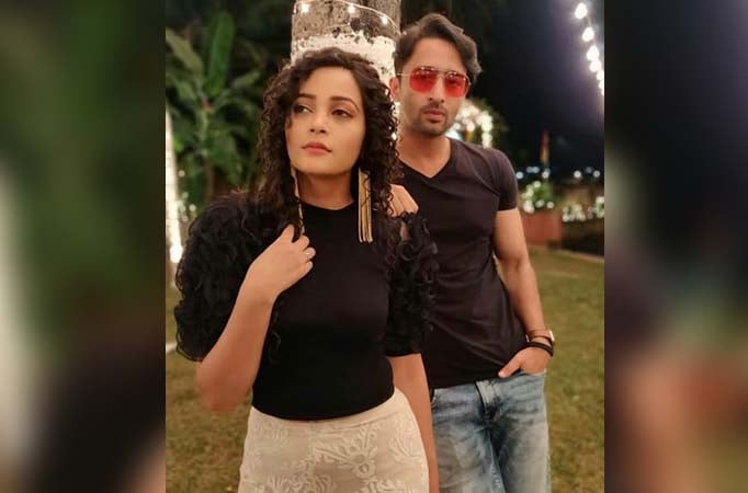 Kaveri Priyam strikes a pose with Shaheer Sheikh, but calls it weird!