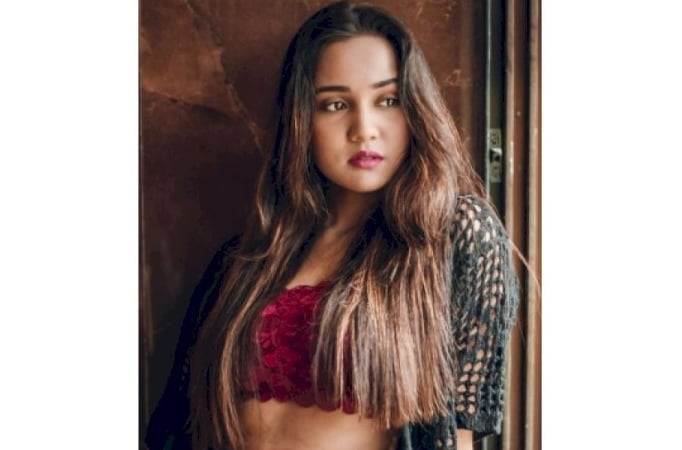 Ashi Singh on shooting honeymoon sequence in Bikaner's bone-chilling weather