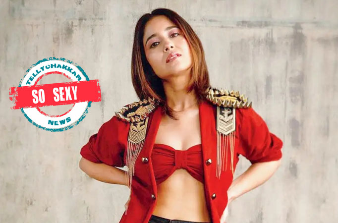 Shweta Tripathi-sexy