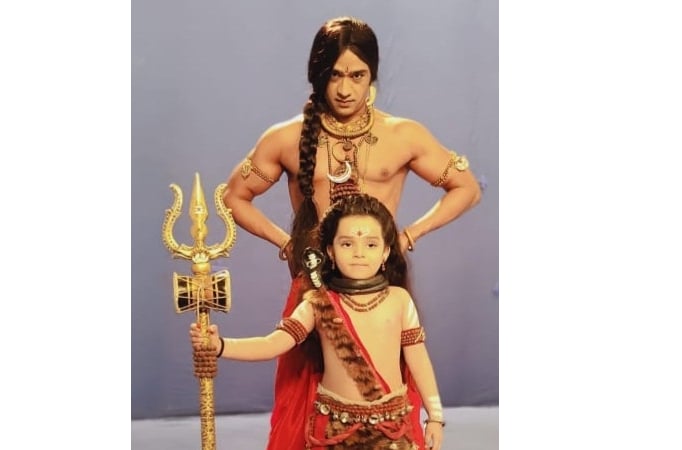 Vinit Kakar enjoys shooting fight sequence with child artiste Aan Tiwari