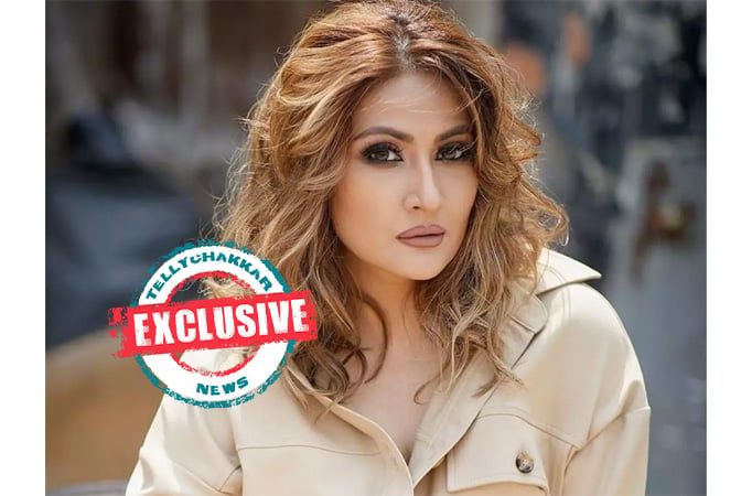 EXCLUSIVE! Urvashi Dholakia BAGS Colors' Naagin 6