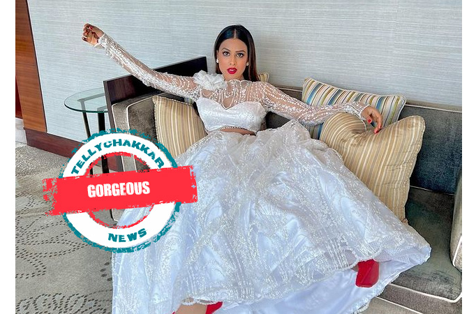 Gorgeous! Nia Sharma shines bright in a white lehenga on her brother’s wedding Gorgeous! Nia Sharma shines bright in a white lehenga on her brother’s wedding