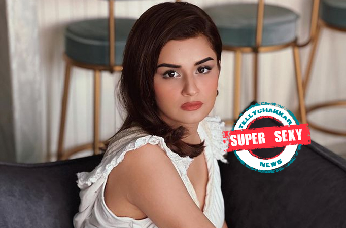 SUPER SEXY! Avneet Kaur steals the limelight by dressing up like an Arabian princess 