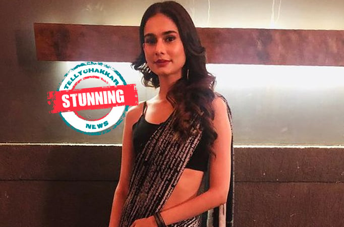 Stunning! Aneri Vajani looks mesmerizing flaunting her beautiful saree collection 