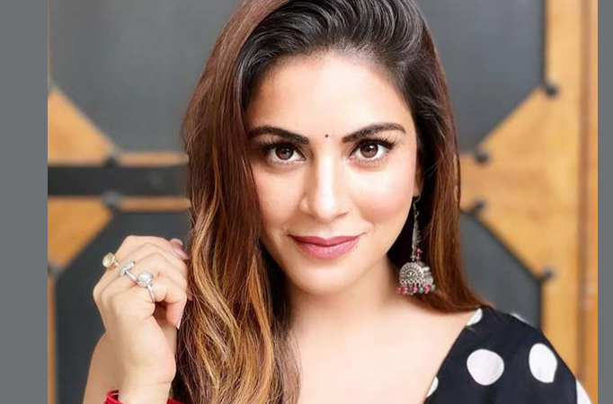 Rudolph- The red-nosed Reindeer will be very pleased with Kundali Bhagya’s Preeta aka Shraddha Arya’s attire