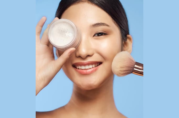 Here are some tips and tricks to use powder foundation like a pro 