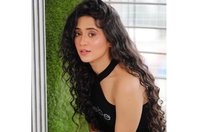 Shivangi Joshi sings a beautiful song dedicating to THIS special person