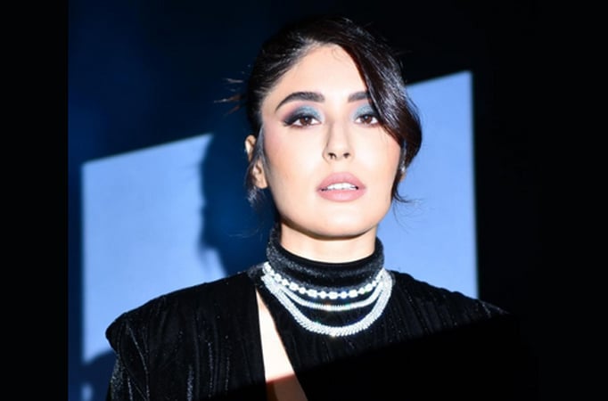 Chic! Check out these stylish and fashionable looks of Kritika Kamra